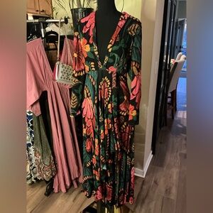 FARM RIO SMALL Floral Multicolor Maxi Dress